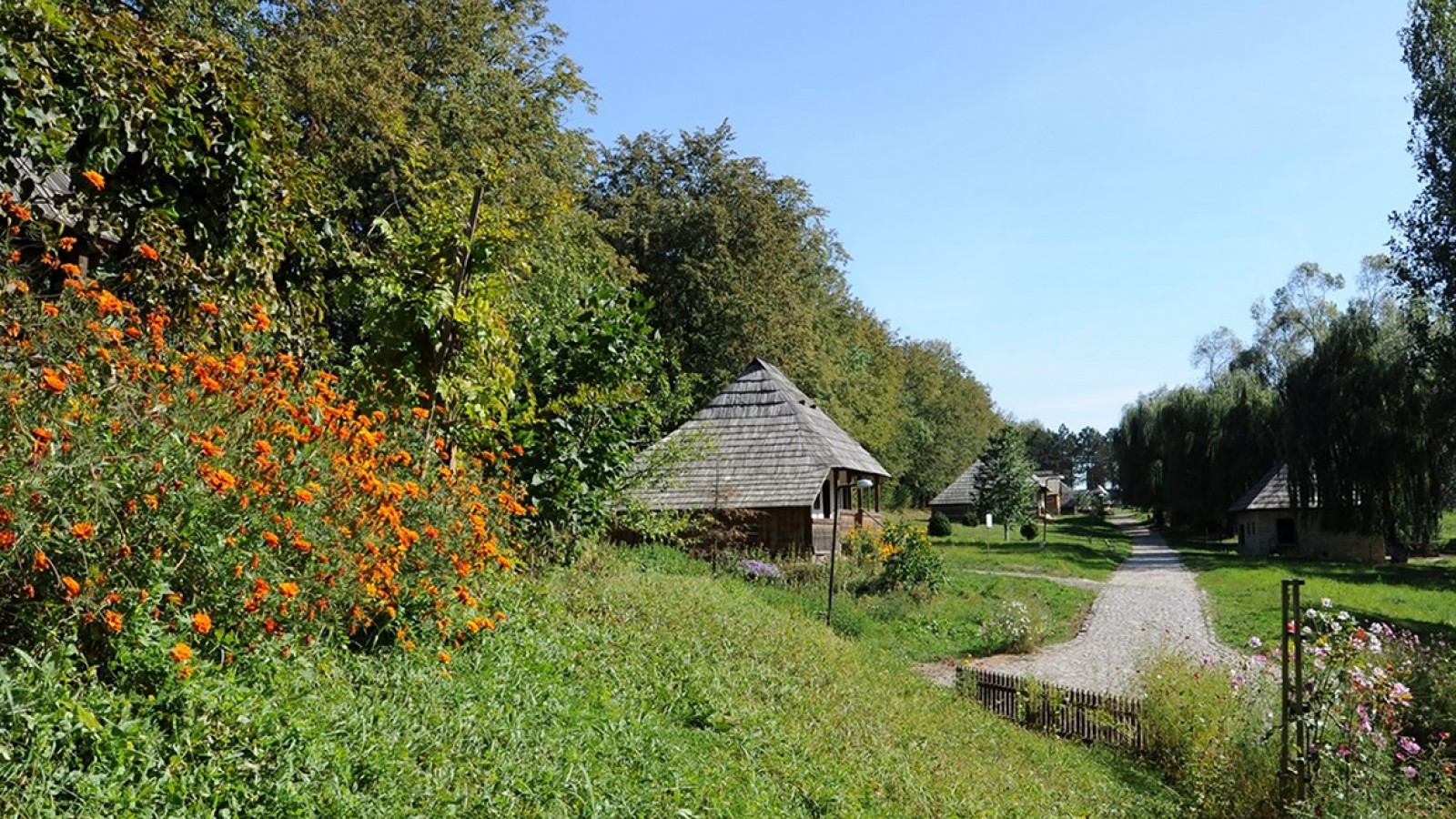 Muzeul Satului Bucovinean