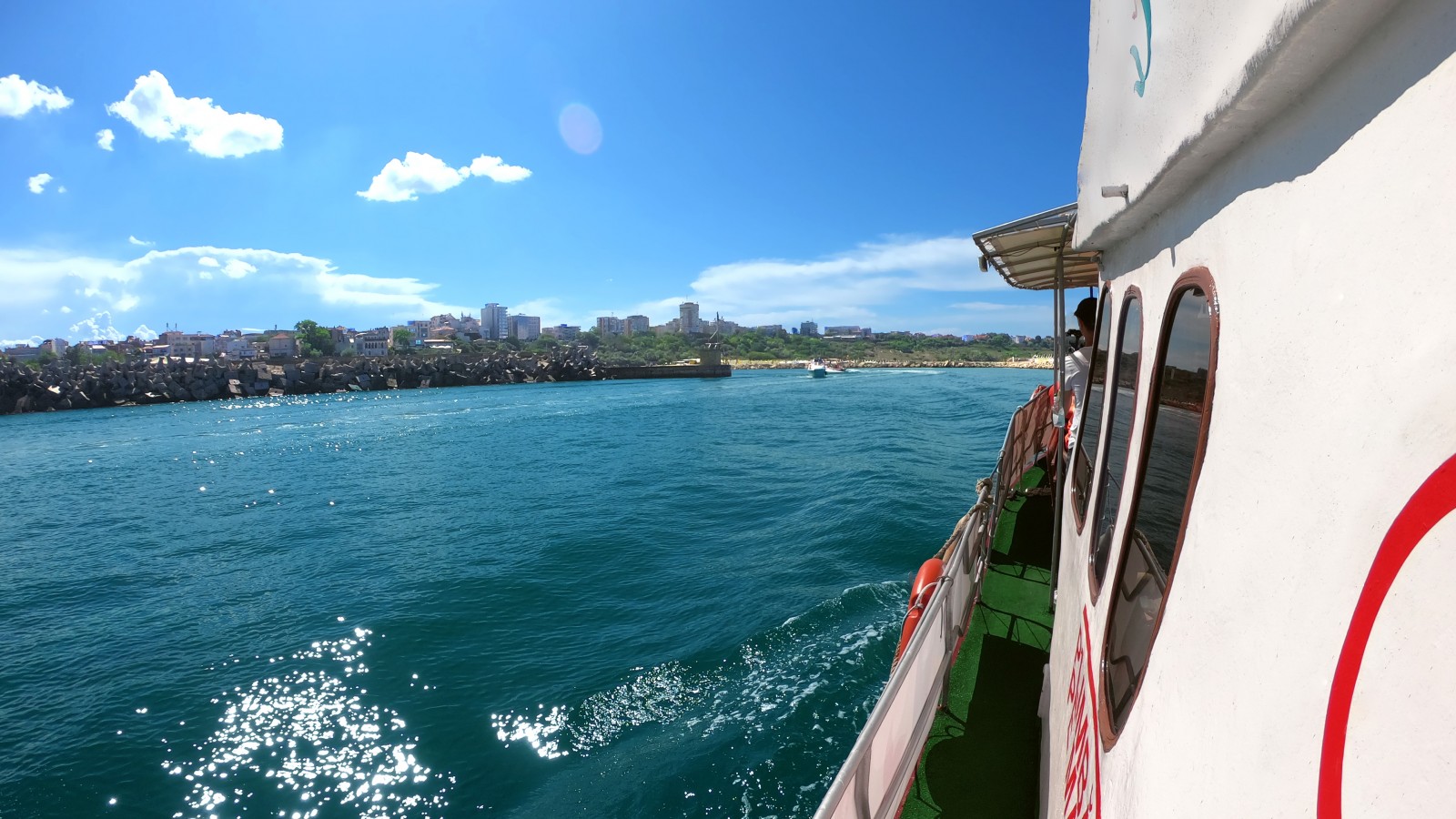 Plimbări pe mare în grup cu "Condorul" și "Tomis" în Constanța